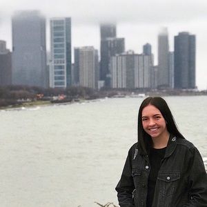 Meet your Posher, Mia